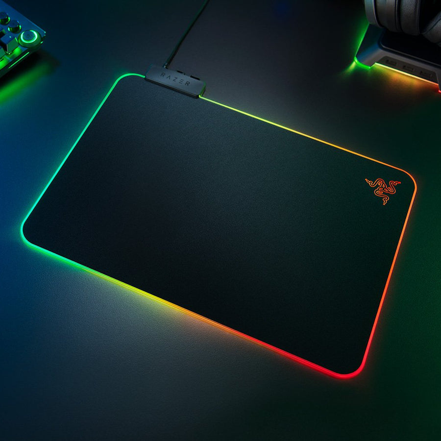 Razer Firefly V2 Chroma Gaming Mat | RZ02-03020100-R3M1